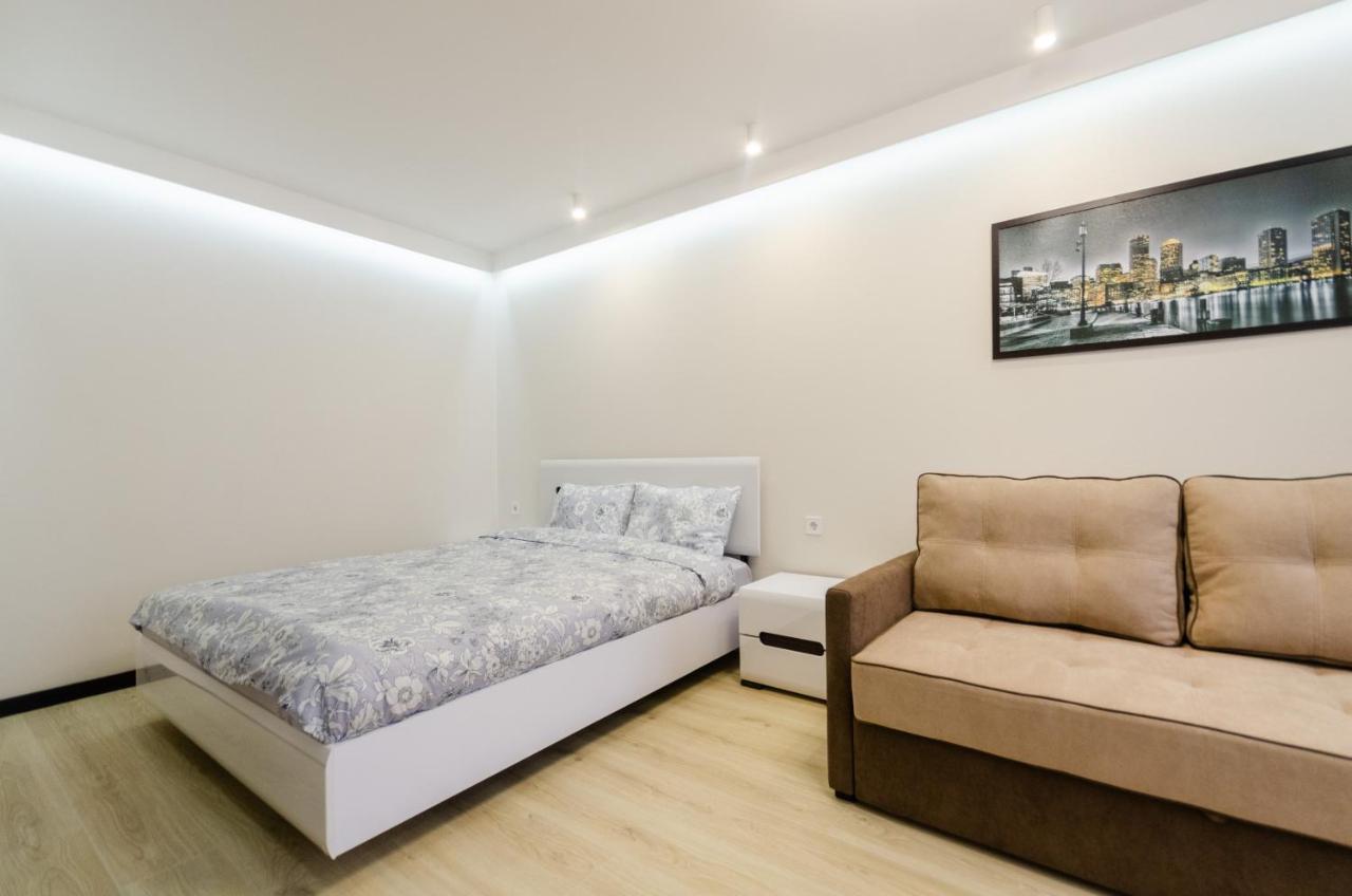 Artal Apartment On Obolonsky Avenue 31 Kiev Dış mekan fotoğraf